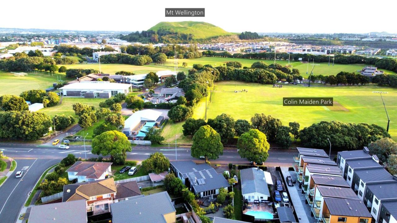 Luxury Brand New Designer Living Apartment Auckland